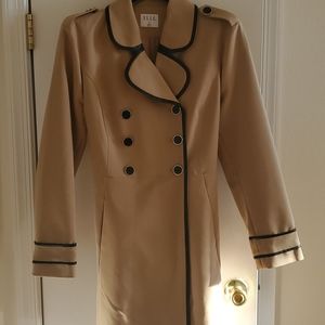 Elle trenchcoat
